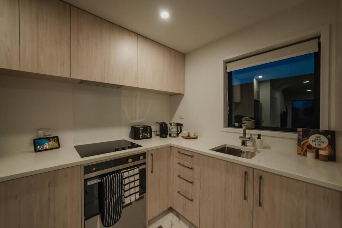 Stones Throw From The Stadium & Hot Tub Christchurch Exterior photo
